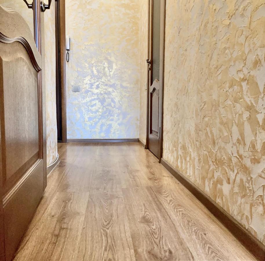 Valentine Apartment ลวีฟ ภายนอก รูปภาพ